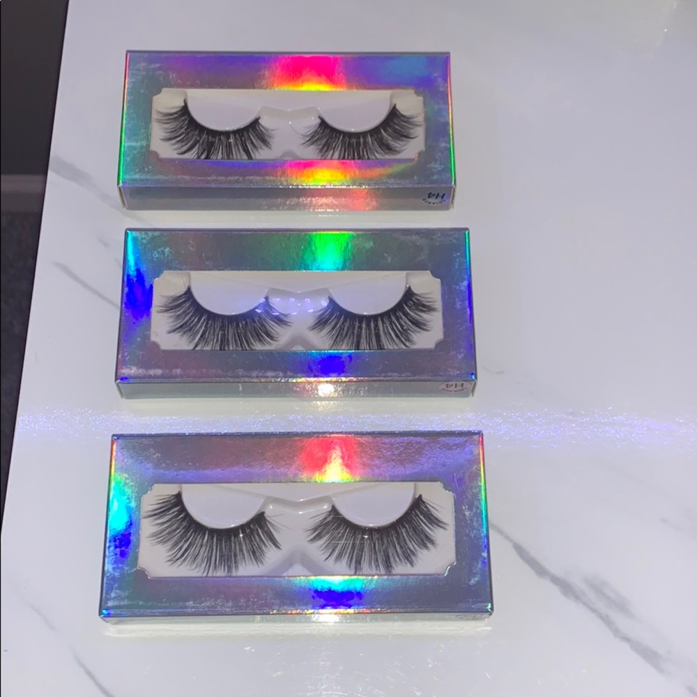 One Pair False Reusable Lashes